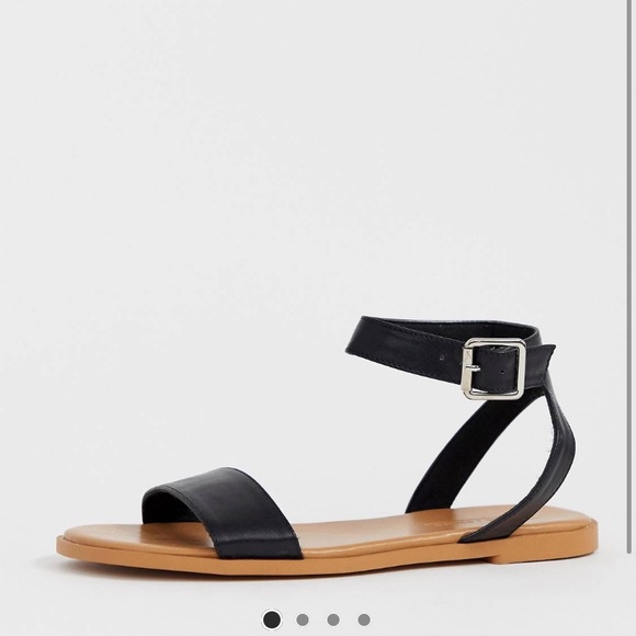 ASOS Shoes - ASOS DESIGN Wide Fit Viva Flat Sandals